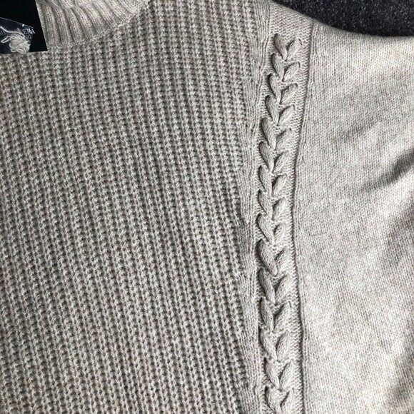 Simply Vera Wang Cable Knit Poncho Sweater Medium/Large New! Hipster Relaxed Fit - Picture 10 of 11